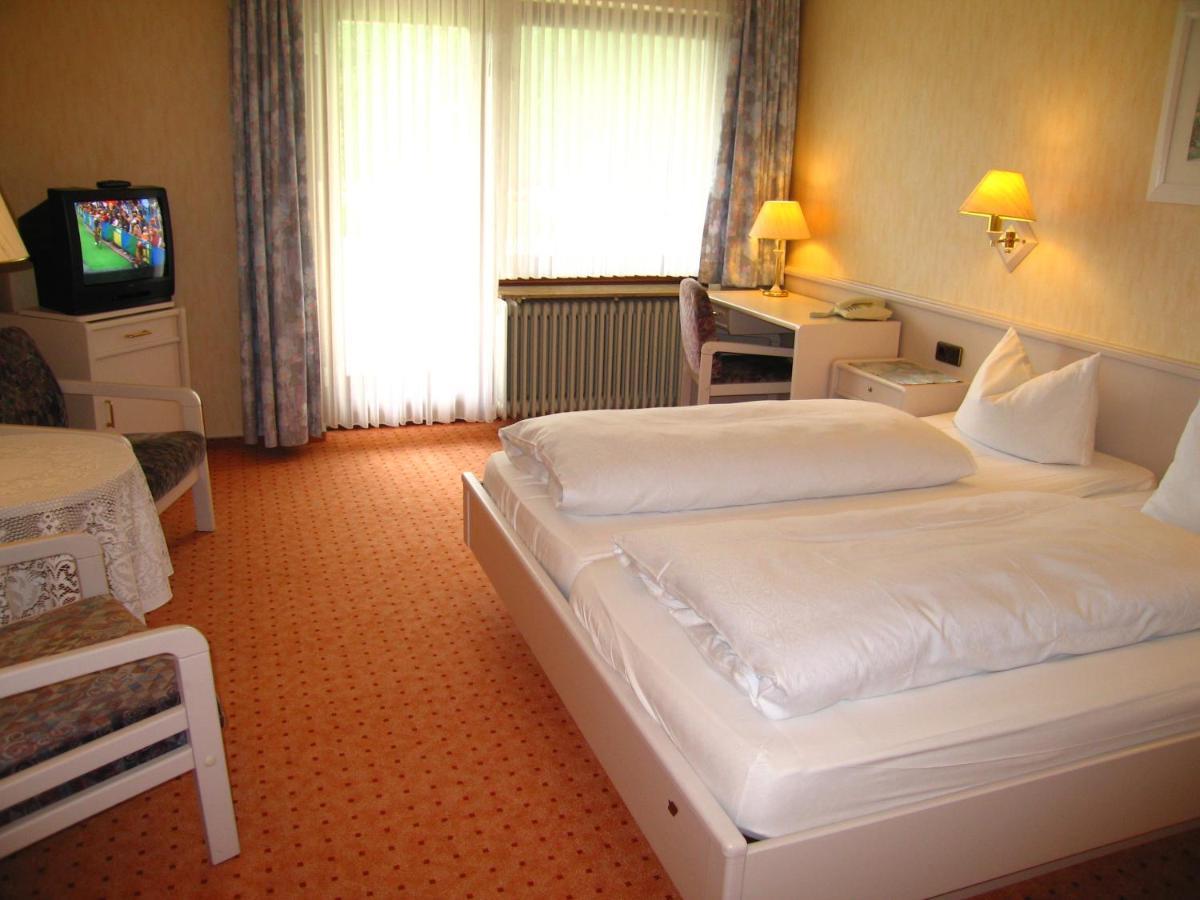 Hotel Zum Rosenteich Bad Zwischenahn Exterior foto